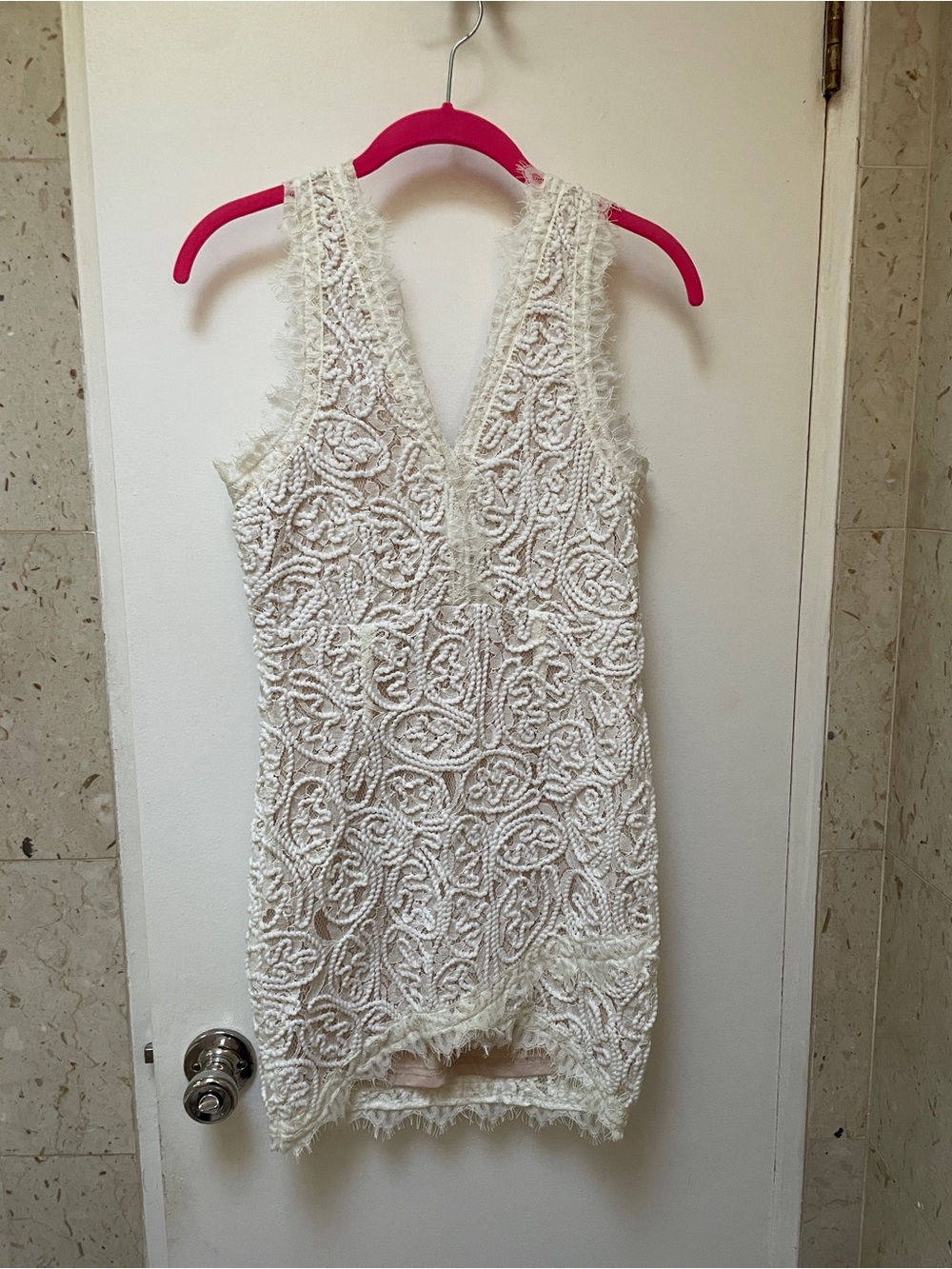 Sleeveless White Mini Dress with Lace Texture
